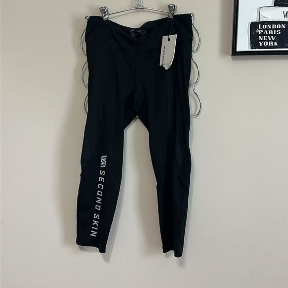 NWT Second Skin Black Compression Athletic cropped Leggings Women's size Small - Picture 2 of 5